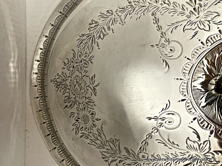 Argenti antichi - Oggetti vari in argento  - Importante entree dish del 1809 in argento cesellato Antica legumiera Giorgio III del 1809 in argento 925 - Immagine n°7  