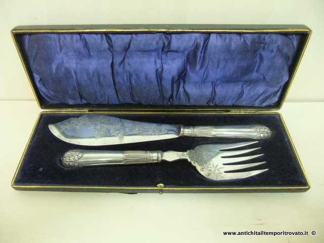 Sheffield d'epoca → Posate d`epoca → Antico set da pesce cesellate Antiche posate da pesce sbalzate
Coppia di antiche posate inglesi da pesce realizzate in Inghilterra nel 1879/1898 e punzonate Lee & Wigfull, provviste della loro scatola originale. Manici sbalzati con decori …
... continua ...
Immagine:immagini/catalogo/2000/2395.jpg