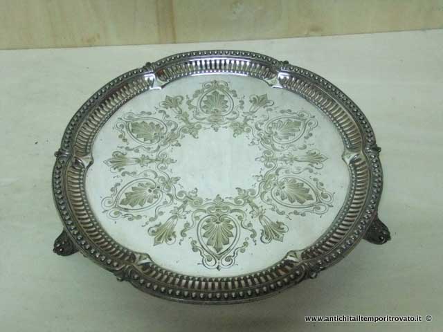 Antico vassoio in silver plate - Antico vassoio cesellato
