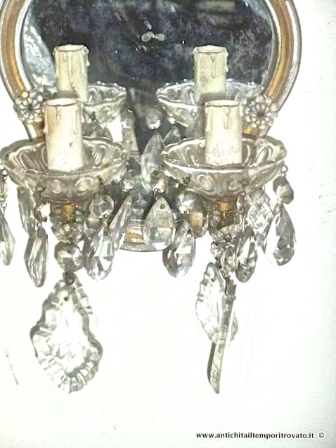 Oggettistica d`epoca - Lampadari e lampade - Antica coppia di appliques Maria Teresa Antica coppia di appliques con specchio e gocce in cristallo - Immagine n°5  