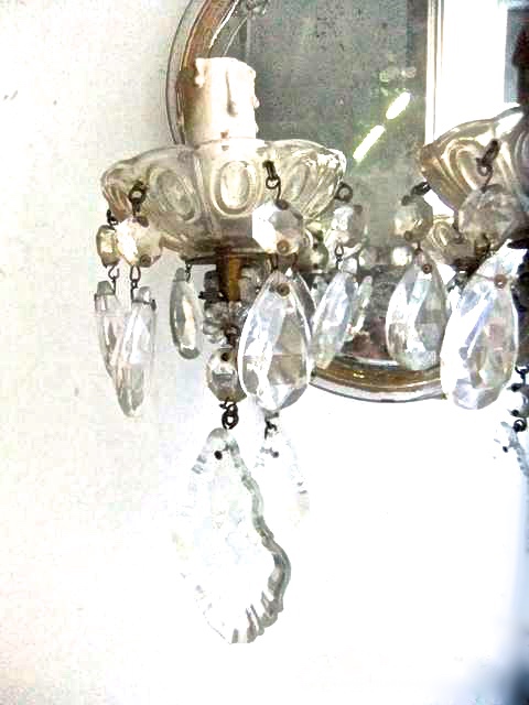 Oggettistica d`epoca - Lampadari e lampade - Antica coppia di appliques Maria Teresa Antica coppia di appliques con specchio e gocce in cristallo - Immagine n°6  