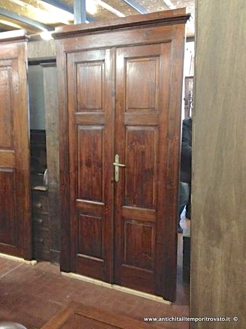 Mobili antichi → Mobili vari → Antica porta con sei pannelli Antica porta interna dell`800
Antica porta italiana a due ante (sei pannelli) della fine dell`800, in legno di abete, completa della sua cembrana. Il telaio misura 112 ed è alto 2,20, mentre la porta è larga 90 cm …
... continua ...
Immagine:immagini/catalogo/3000/3617.jpg