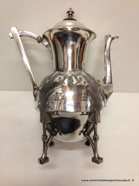 Antica caffettiera art nouveau - Caffettiera cesellata art nouveau