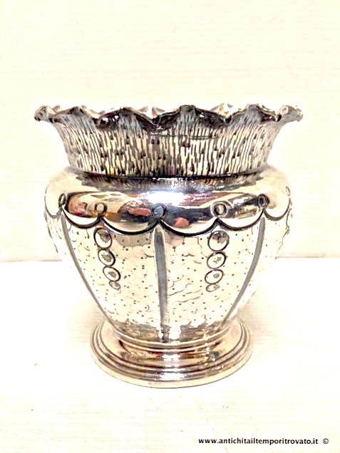 Piccolo cachepot inglese - Antico cachepot britannia metal