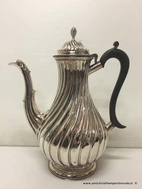 Antica caffettiera con baccelli a torchon - Caffettiera d`epoca Thomas Bradbury & Sons