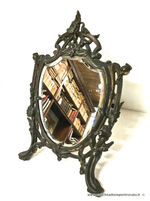Antico specchio da tavolo art nouveau - Specchio francese a scudo con molatura