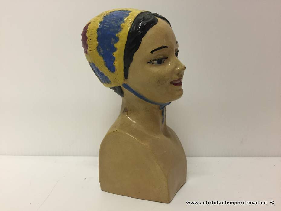 Antico mezzo busto giovinetta - Piccola statua sarda in ceramica