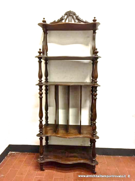 Mobili antichi → Mobili vari → Antico etagere francese Etagere con cimasa scolpita con lira
Antico etagere da musica realizzato in faggio nella fine dell`800: di provenienza francese, è composto da cinque ripiani mossi e modanati sorretti da elementi torniti. A rifinire l`etagere, …
... continua ...
Immagine:immagini/catalogo/5000/5204.jpg