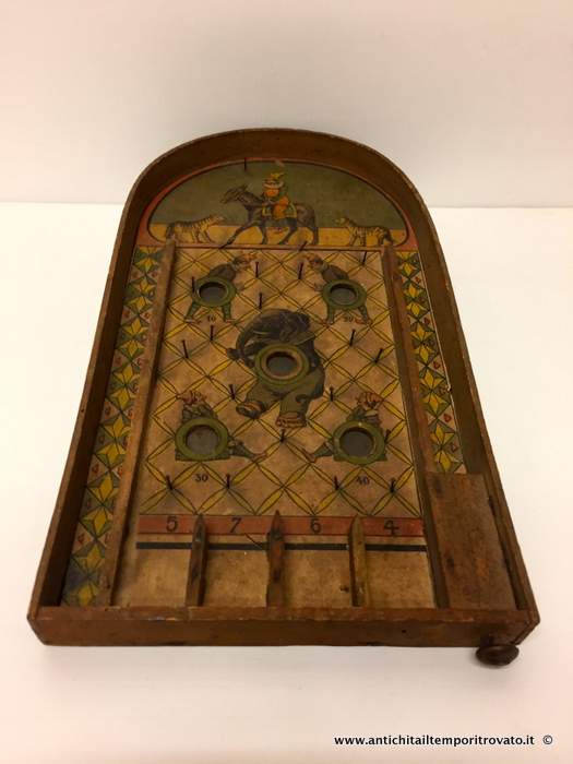 Antico flipper in legno - Gioco del flipper dei primi del 900