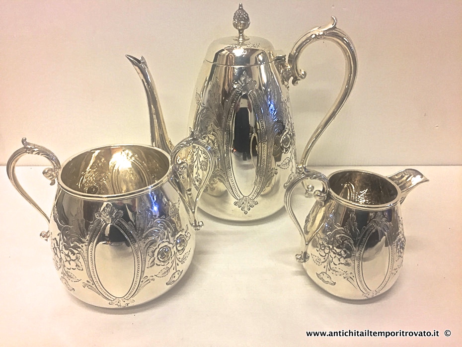 Set inglese in sheffield cesellato - Antico servizio da caffè Vittoriano