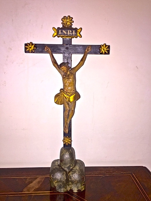 Antico Cristo in croce in legno policromo - Antica croce con Cristo in legno intagliato metà 800