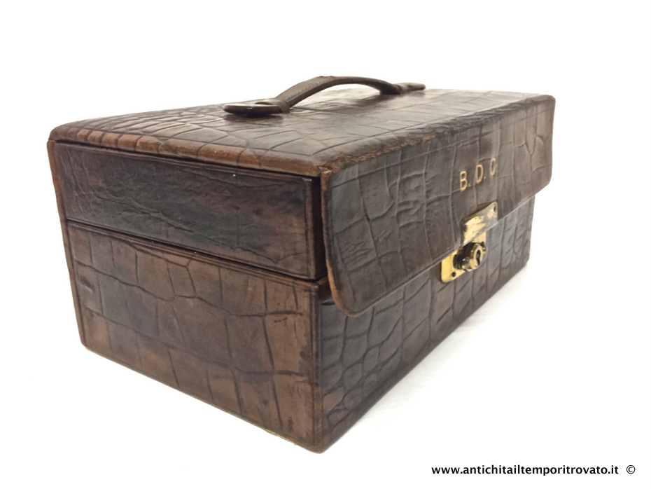 Antico porta gioielli in pelle - Portagioie inglese a valigetta