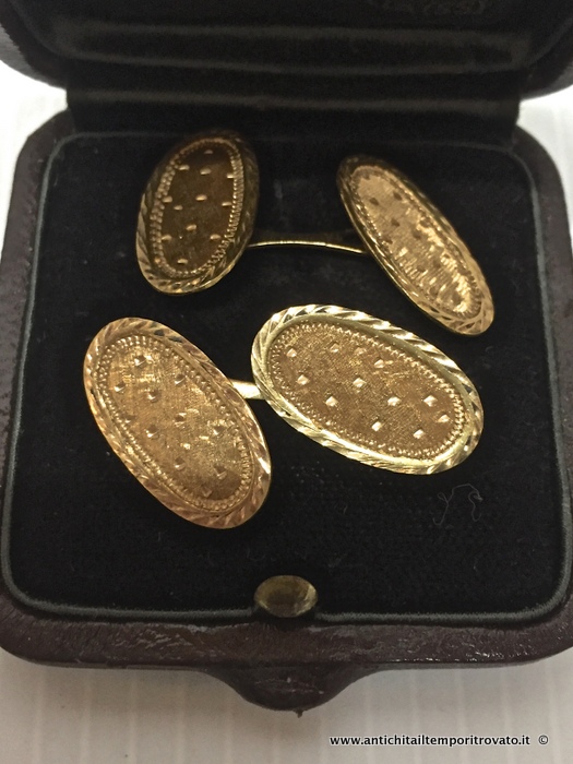 Coppia di gemelli in oro 750 - Gemelli ovali italiani in oro 18 kt.