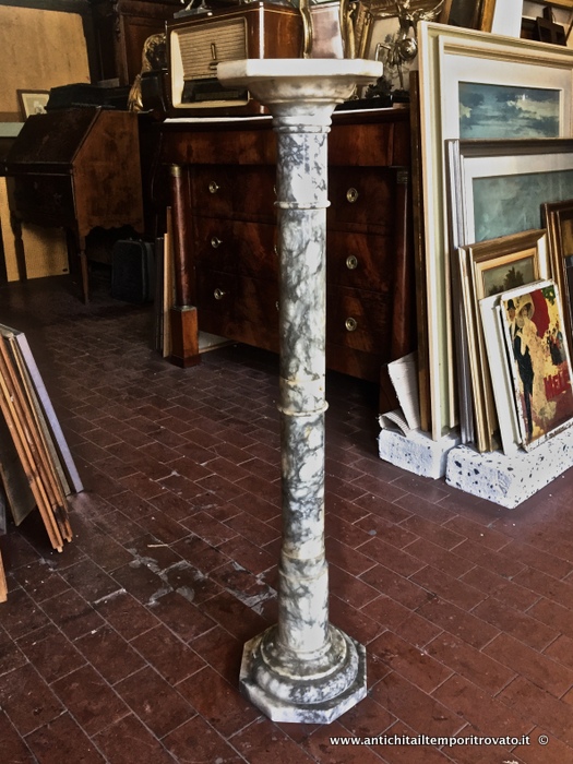 Mobili antichi → Alzatine portavaso → Antico piedistallo in marmo Antica colonna con base ottogonale e ripiano squadrato
Antico piedistallo in marmo realizzato in Italia nel 1930: alto cm.96, base ottagonale (cm.22x22) con lati di cm.8, ripiano superiore di forma quadrata (cm.20x20) con i quattro angoli s ussati di …
... continua ...
Immagine:immagini/catalogo/6000/6735.jpg