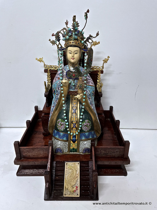 Oggettistica d`epoca - Statue e statuine - Imperatore e imperatrice cinesi sul trono - Immagine n°2  