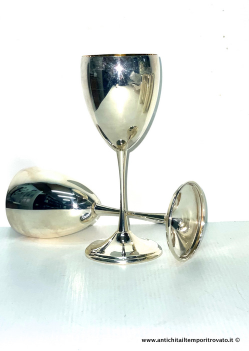 Tete a tete calici flûte di Rino Greggio in argento con interno in vermeil - Coppia di calici flûte di Greggio, in argento 800 e vermeil